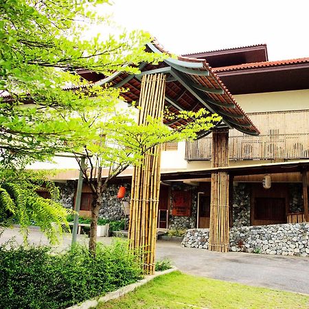 J. Park Hotel Чонбури Екстериор снимка
